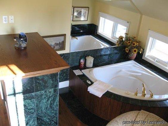 Calgary Westways Guest House Habitación foto